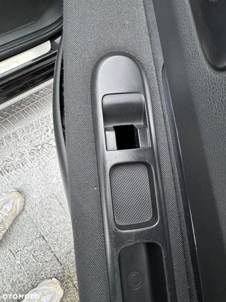 Peugeot 3008 2.0 HDi Allure - 24