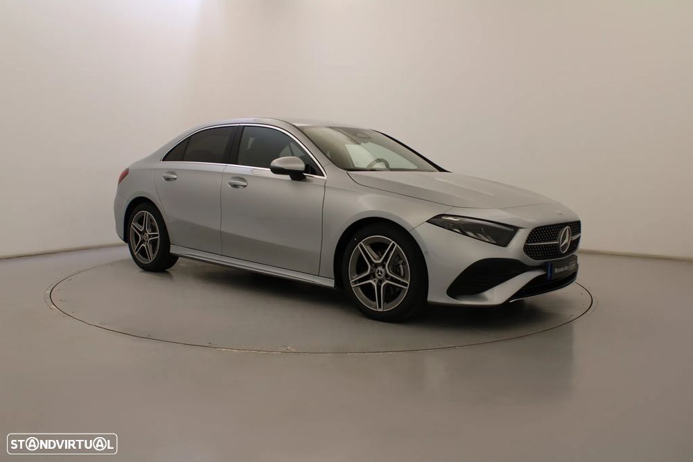 Mercedes-Benz A 200 Limousine Standard - 2