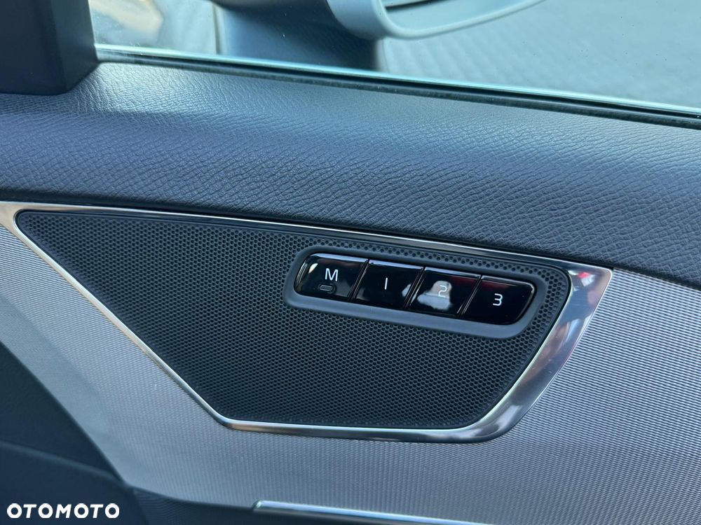 Volvo XC 90 D5 AWD Inscription 7os - 24