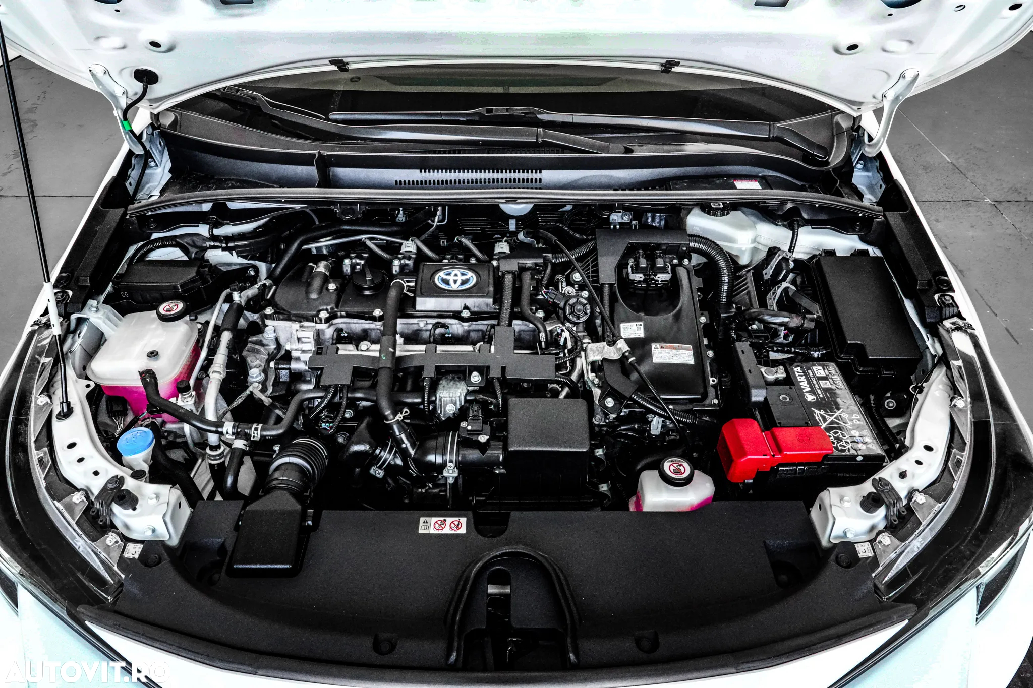 Toyota Corolla 1.8 HSD Dynamic - 28