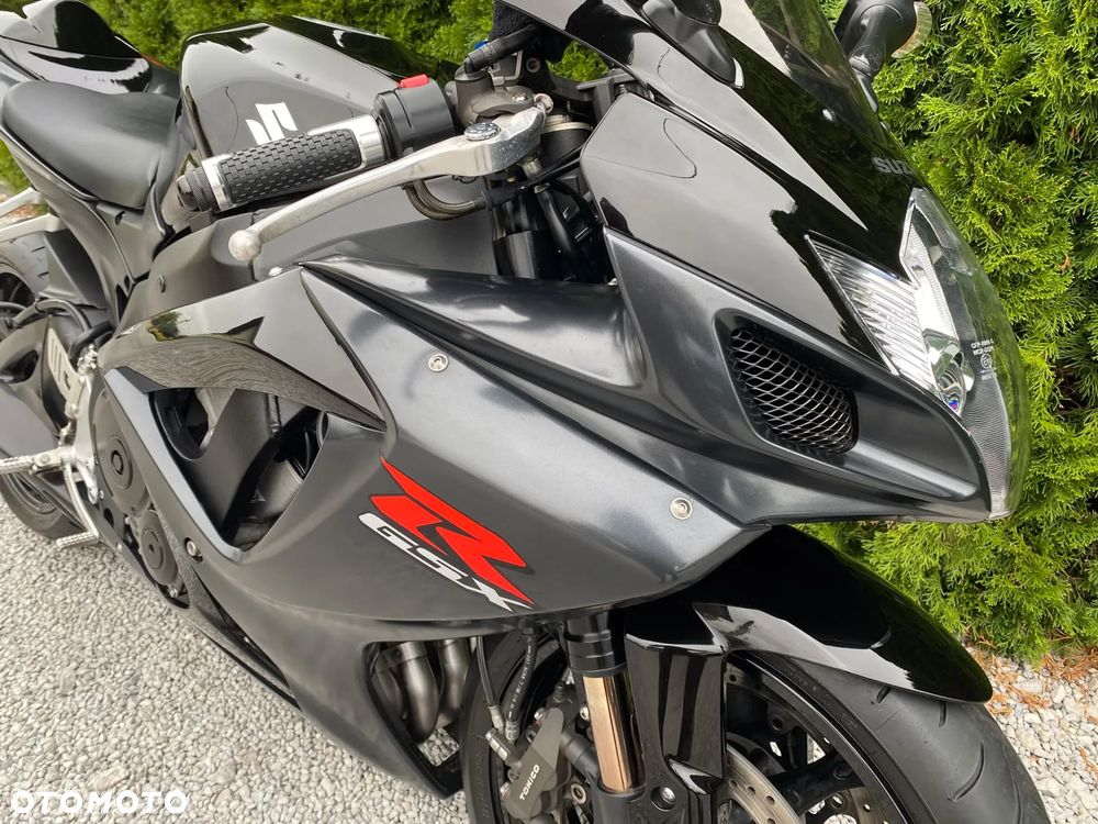 Suzuki GSX-R - 17