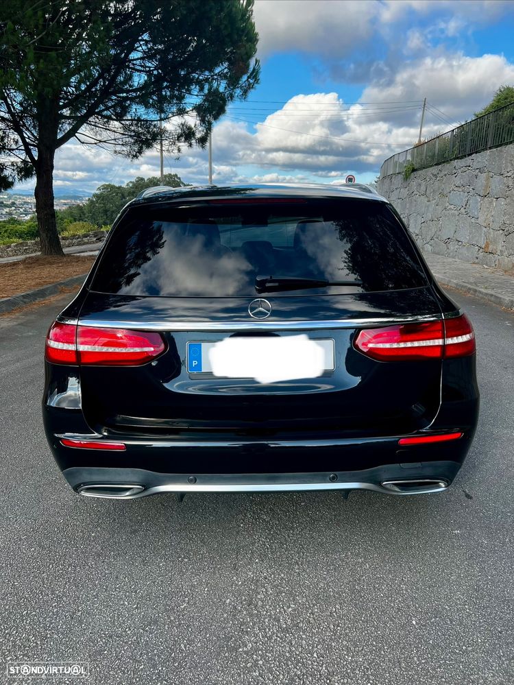 Mercedes-Benz E 300 d AMG Line - 4