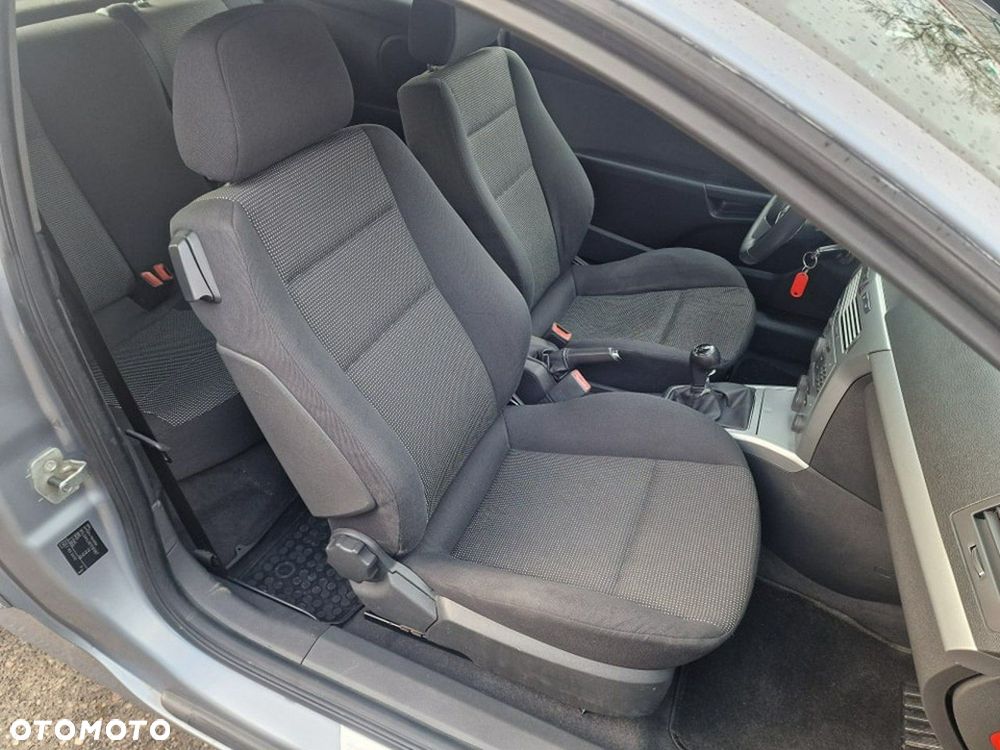 Opel Astra III GTC 1.9 CDTI Sport - 20