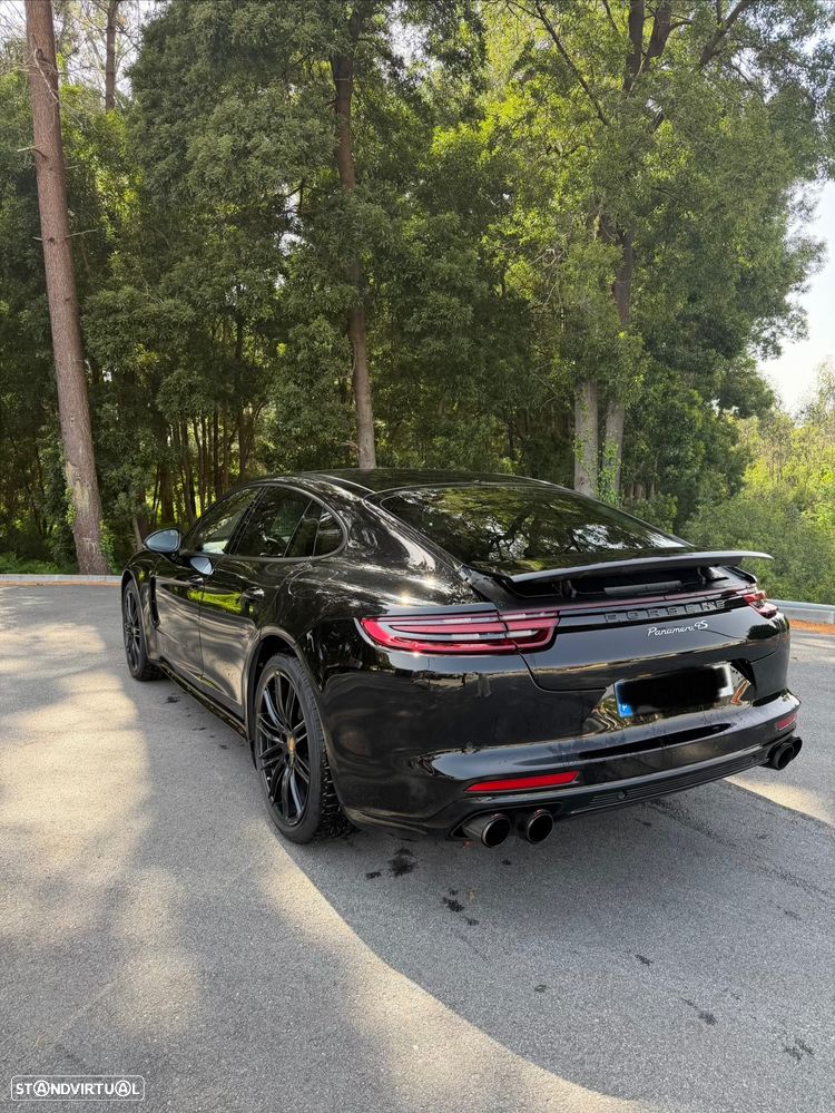 Porsche Panamera - 1