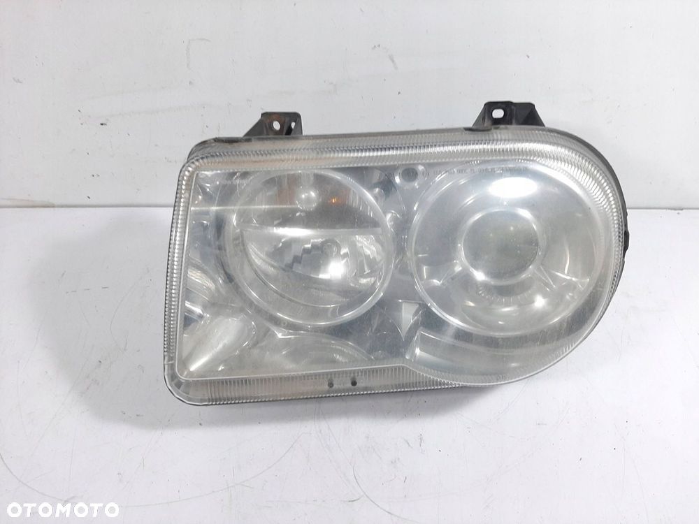 CHRYSLER 300C LIFT 2007R LAMPA LEWY PRZOD XENON Z PRZETWORNICA 04805761AG