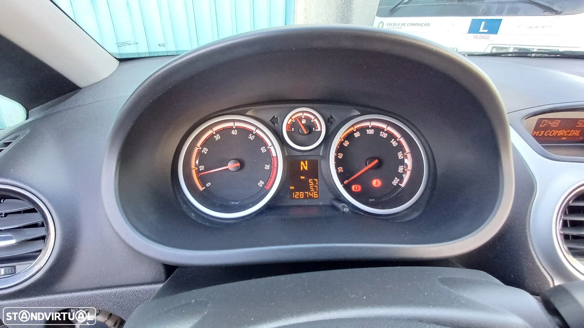 Opel Corsa 1.2 Twinport First Easytronic - 8