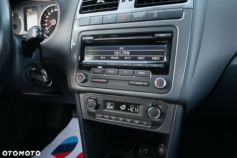 Volkswagen Polo 1.6 TDI Highline - 22