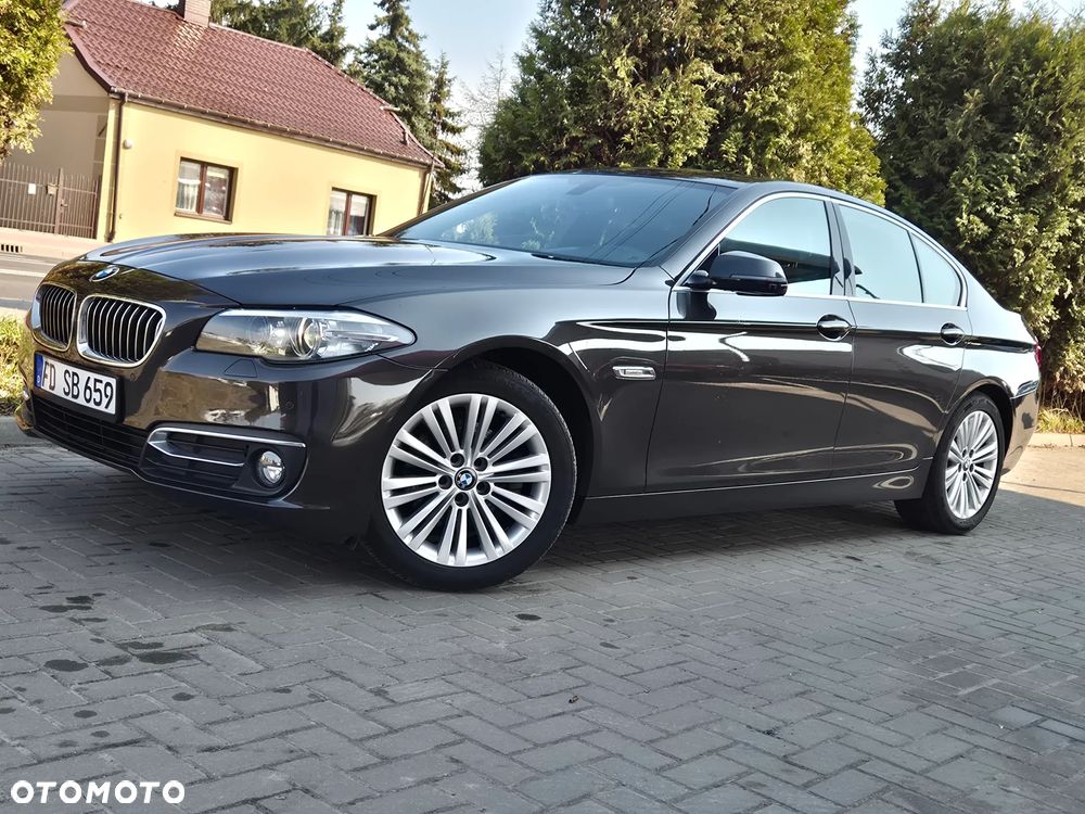 BMW Seria 5 520i Luxury Line - 3