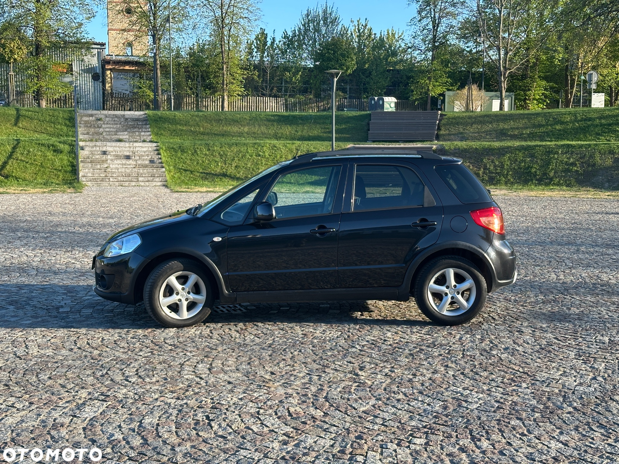 Suzuki SX4 - 4