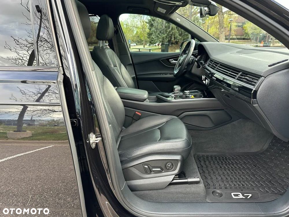Audi Q7 - 12