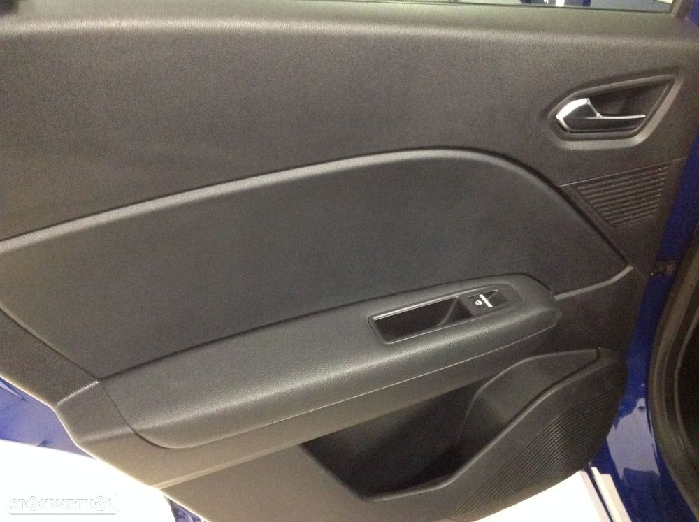 Renault Captur 1.0 TCe Exclusive - 23