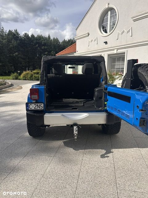 Jeep Wrangler Unlimited 3.8 Sahara - 16
