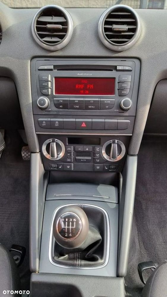 Audi A3 3-drzwiowe 1.6 TDI Attraction - 23