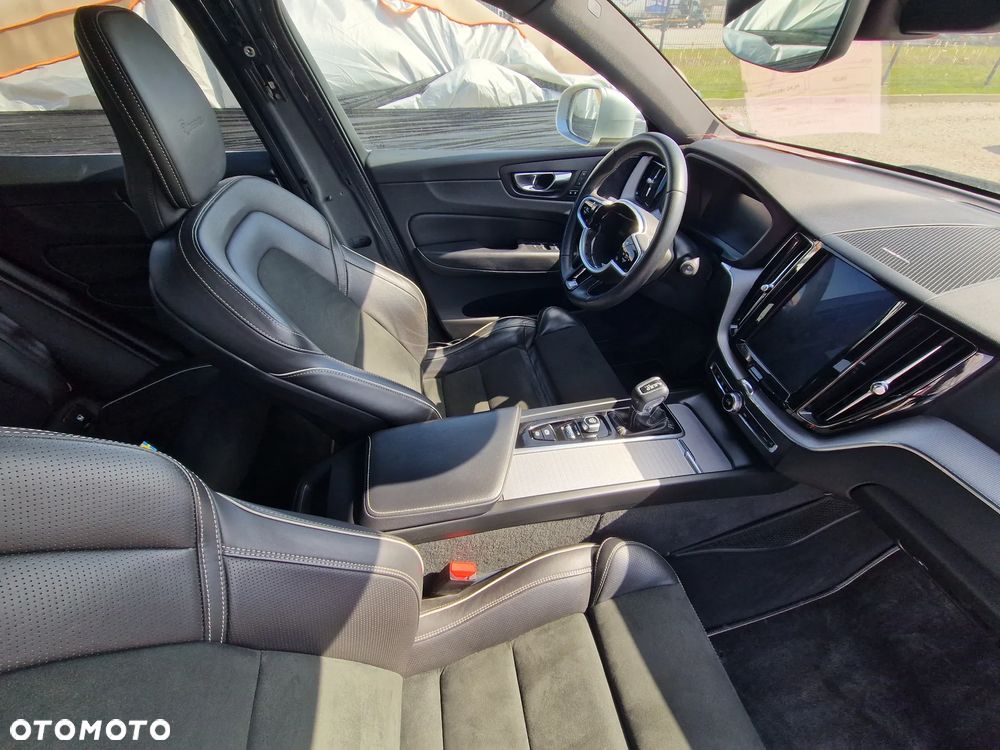 Volvo XC 60 D4 Geartronic RDesign - 19
