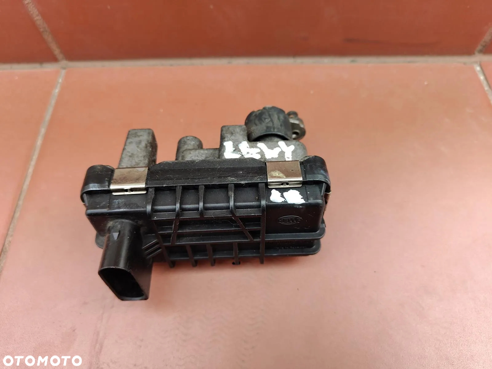 Audi A8 d3 4.0 tdi ASE Nastawnik Sterownik turbosprężarki turbo Lewy G-203 - 4