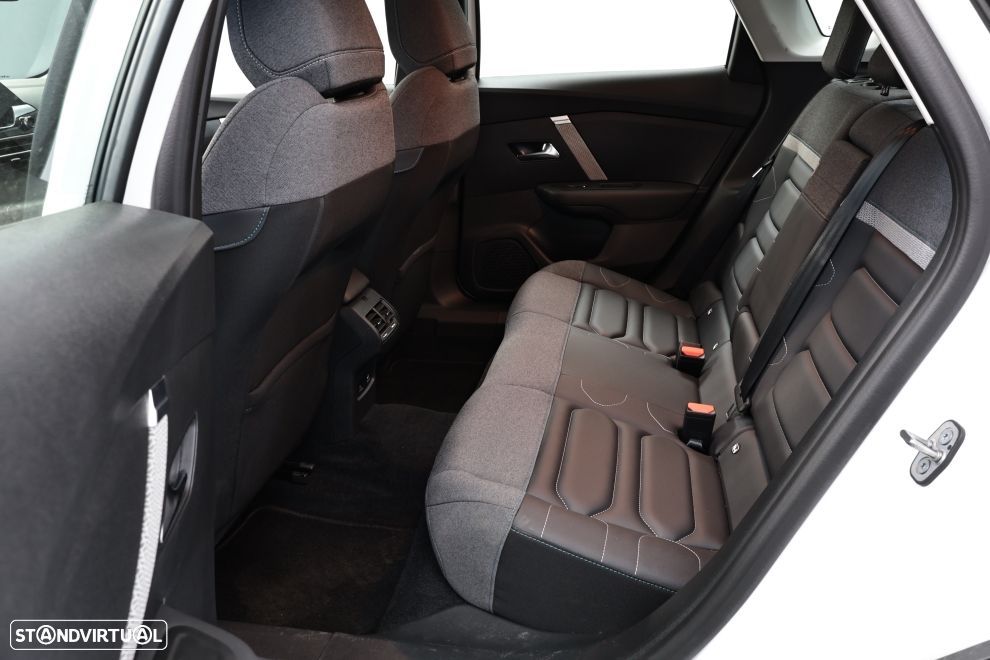 Citroën e-C4 X 50 kWh Plus - 26