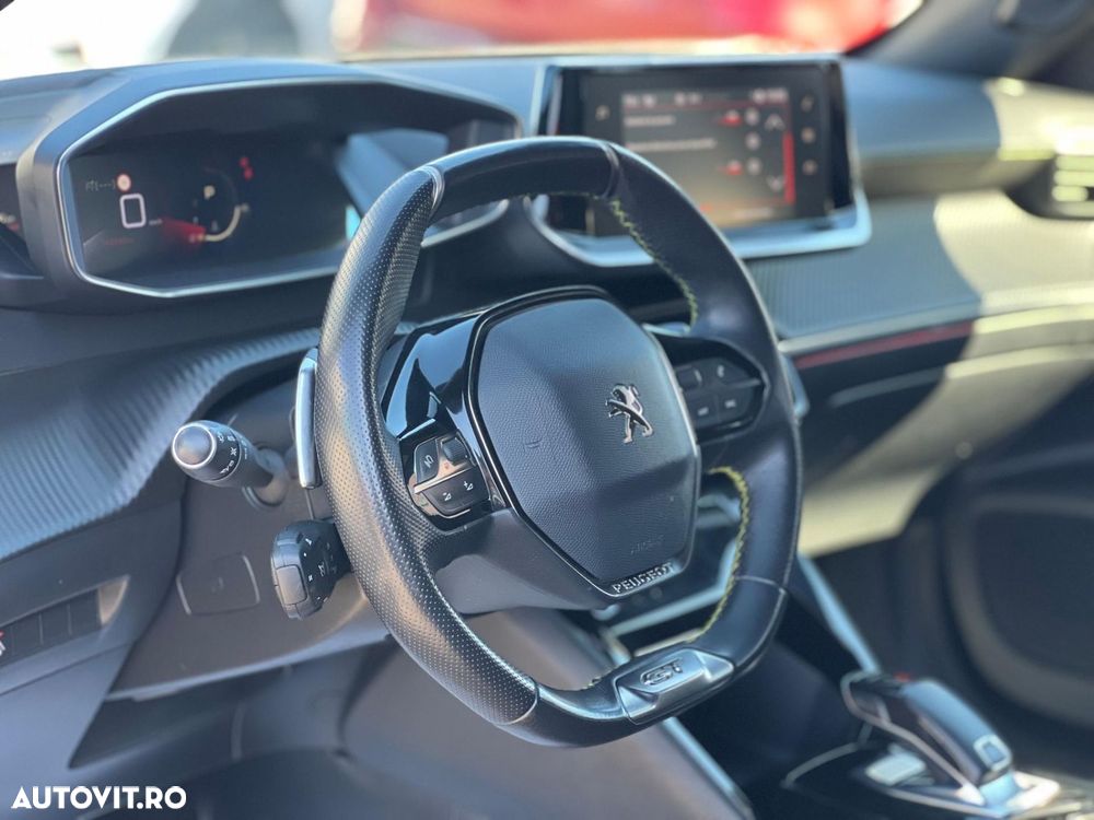 Peugeot 2008 1.2L PureTech 130 S&S EAT8 Allure - 10