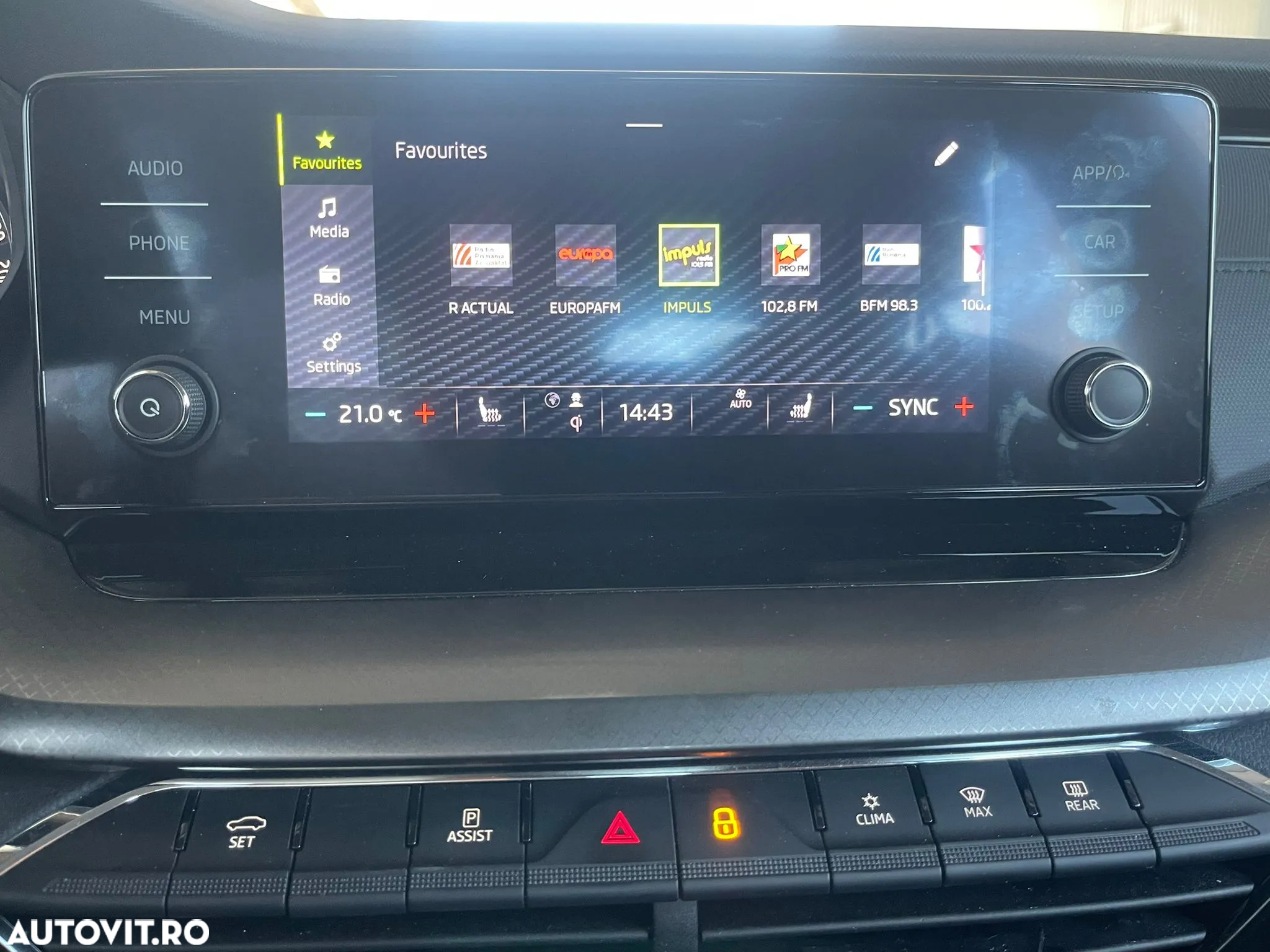 Skoda Octavia 1.0 TSI DSG Mild Hybrid Ambition - 26