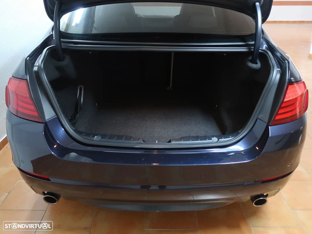 BMW 535 d Auto - 14