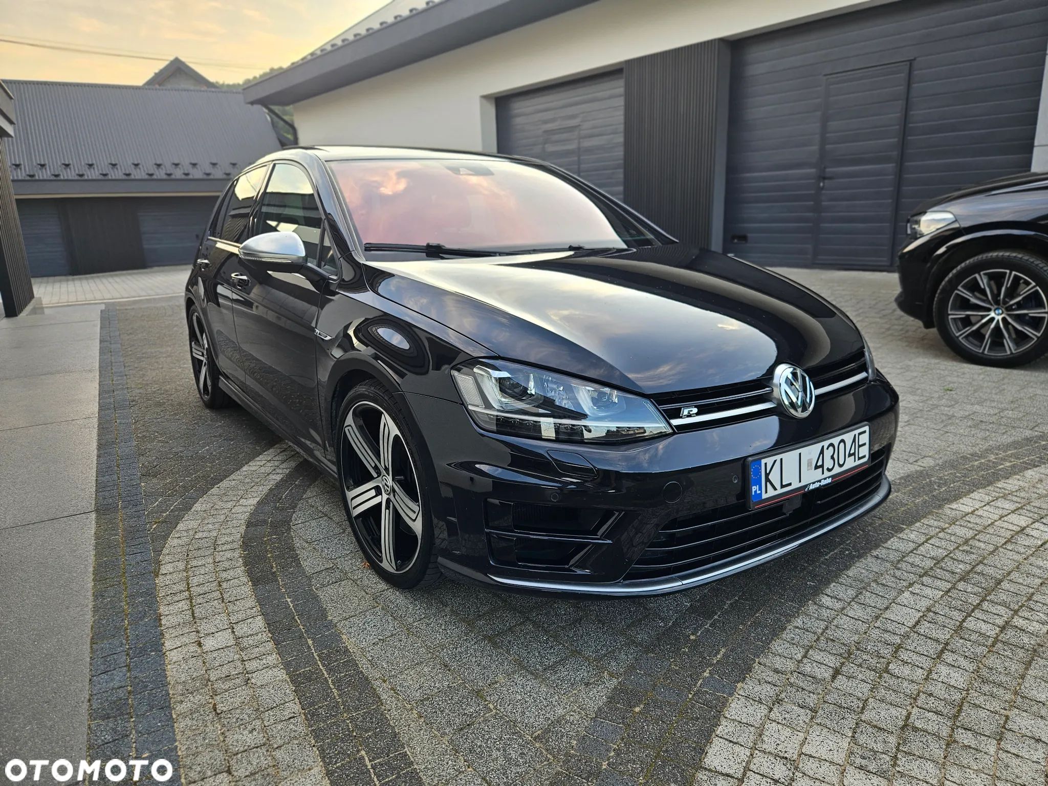 Volkswagen Golf R 2.0 TSI OPF 4Motion DSG - 1