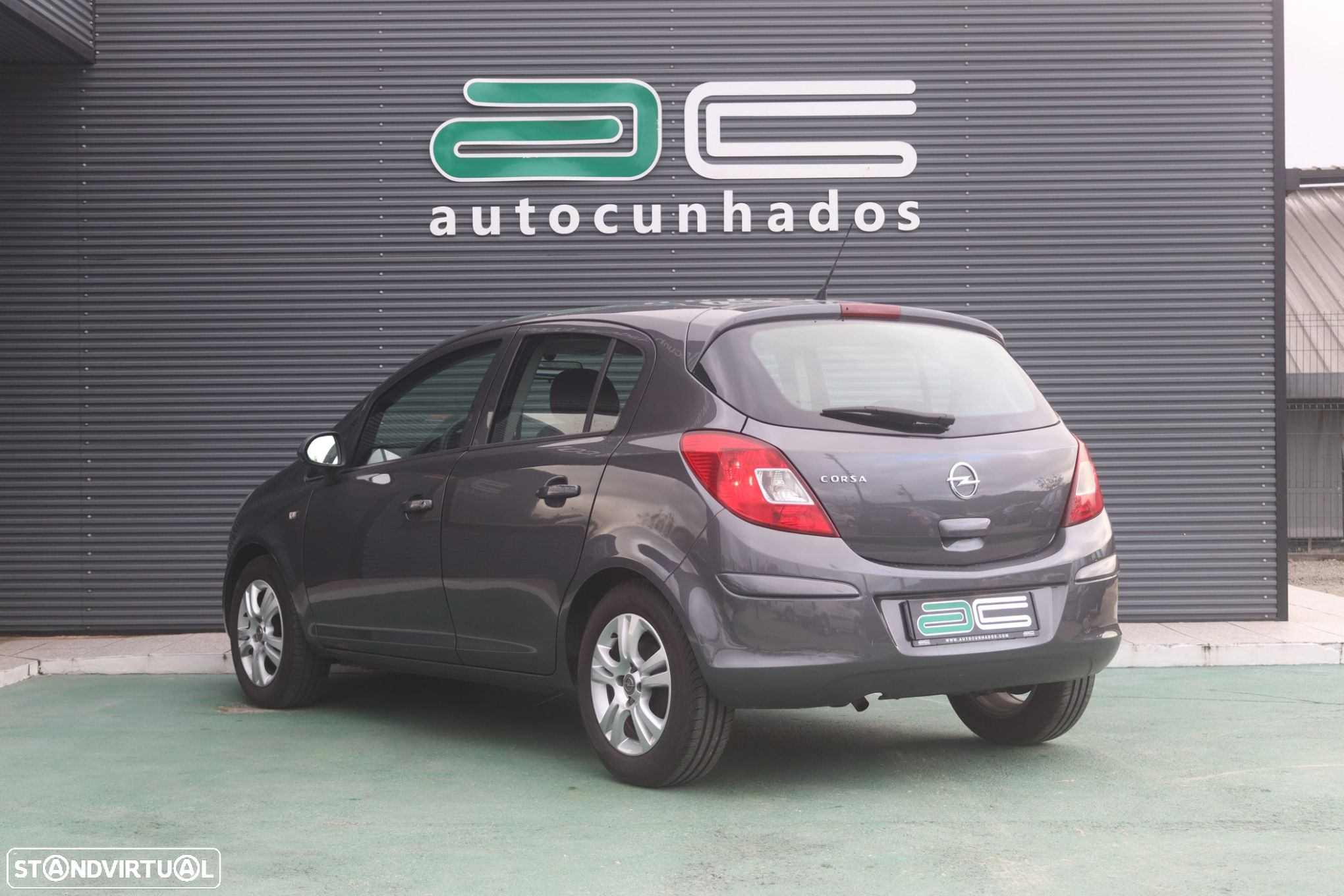 Opel Corsa 1.2 Enjoy - 4