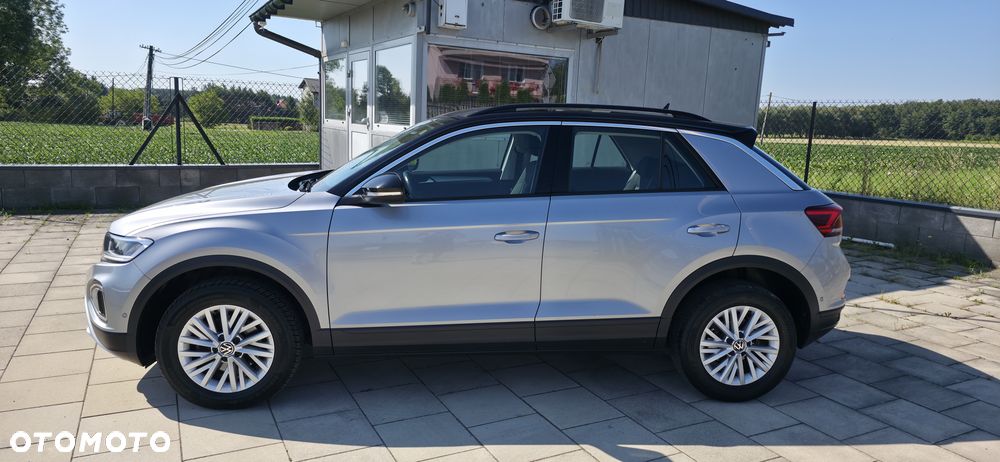Volkswagen T-Roc - 16