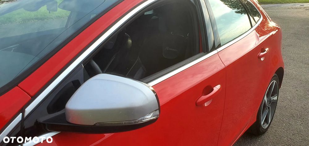 Volvo V40 D2 R Design - 28