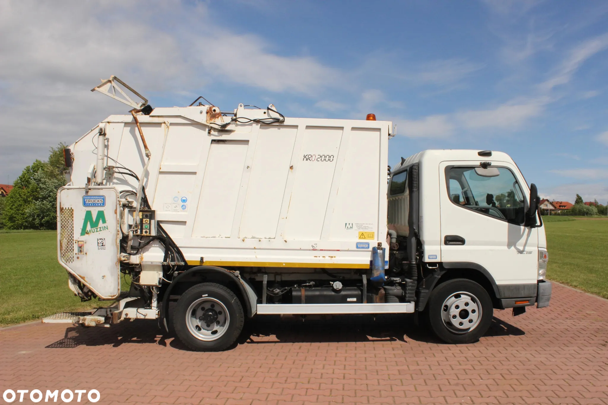 Mitsubishi CANTER 7C15 - 5