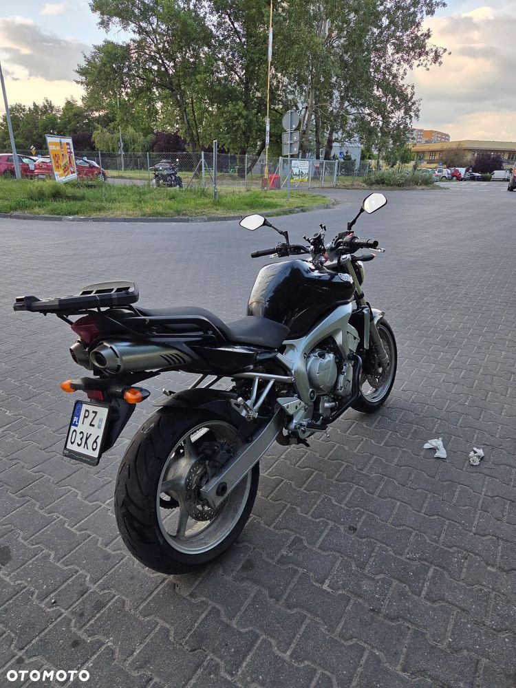 Yamaha FZ6 - 3
