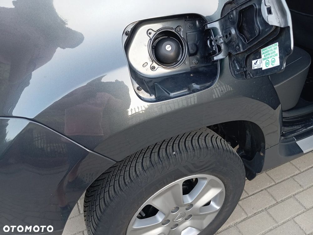 Dacia Duster 1.6 SCe Laureate S&S - 40