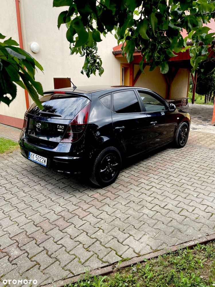 Hyundai i30 1.4 Classic + - 4