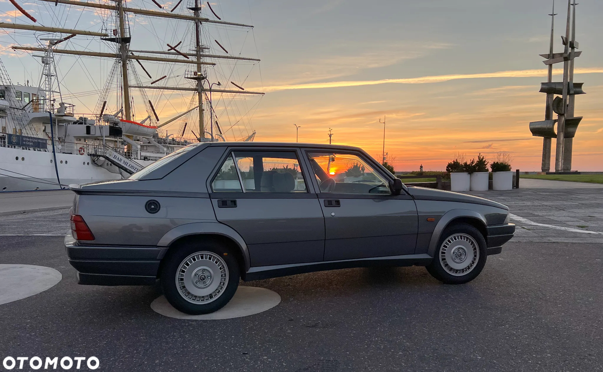 Alfa Romeo 75 2.0 Twin Spark Ltd - 5