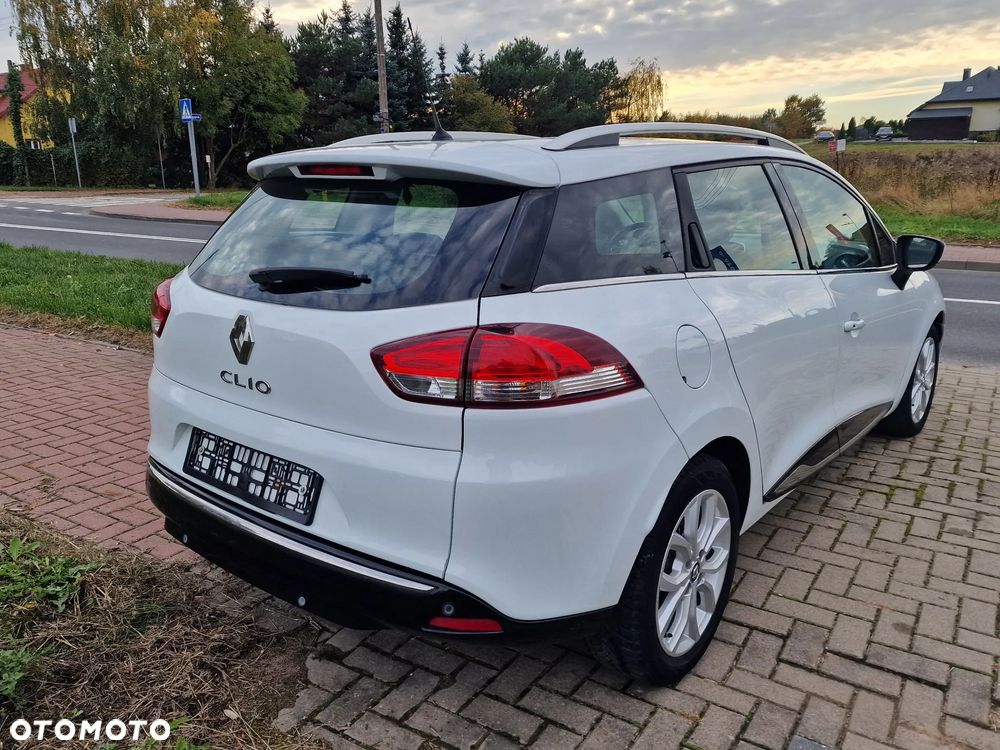Renault Clio - 15