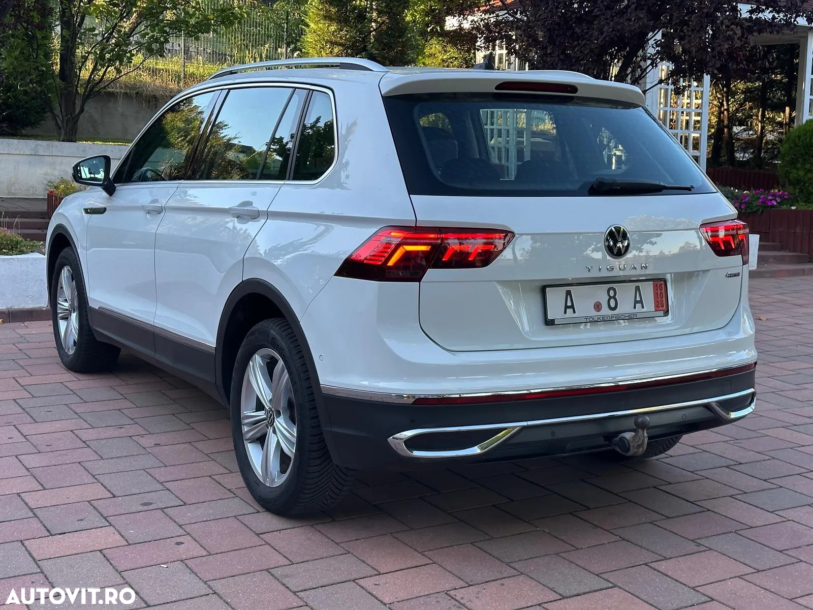 Volkswagen Tiguan 2.0 TDI DSG Elegance - 4