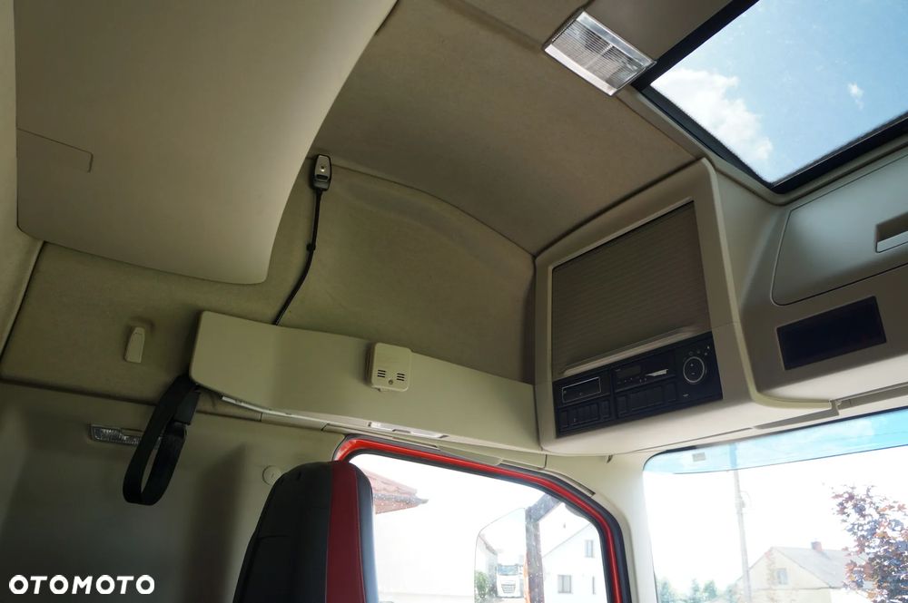 Volvo FH 4 EURO 6 GLOBETROTTER NISKI PRZEBIEG PEŁEN SERWIS - 16