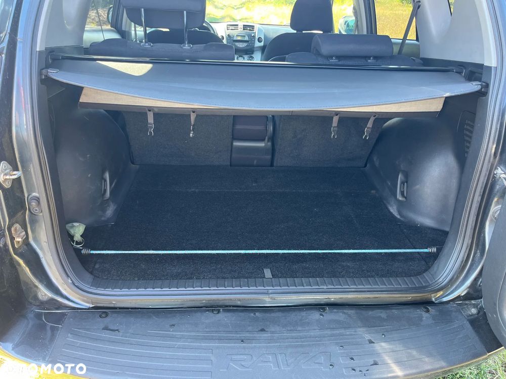 Toyota RAV4 - 18