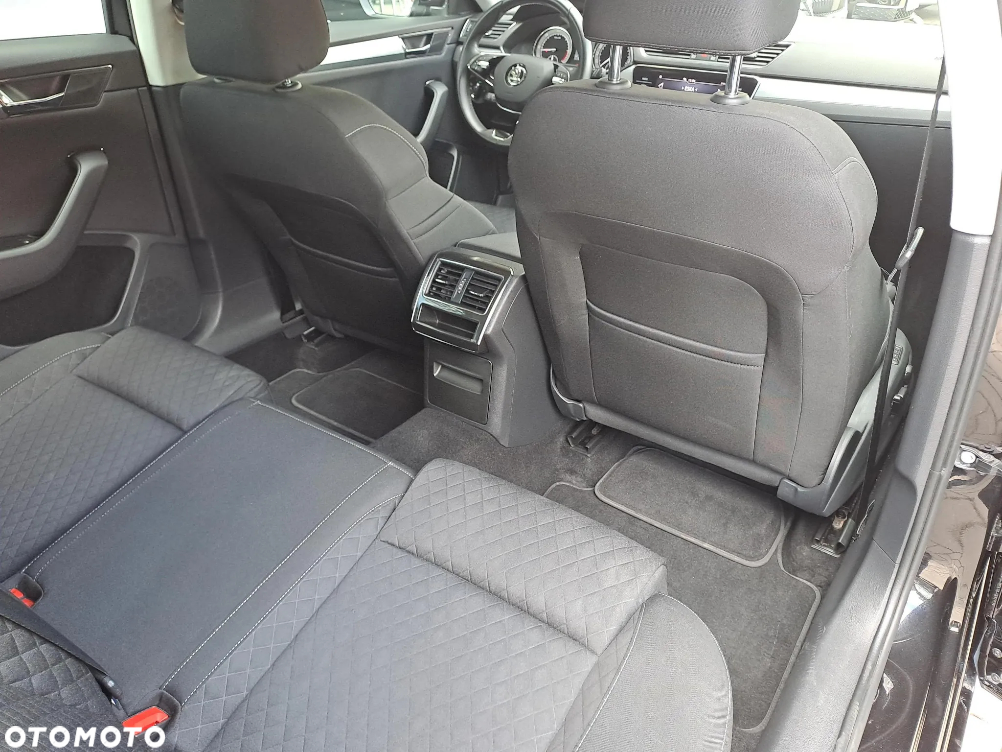 Skoda Superb 2.0 TDI SCR 4x4 Ambition DSG - 10