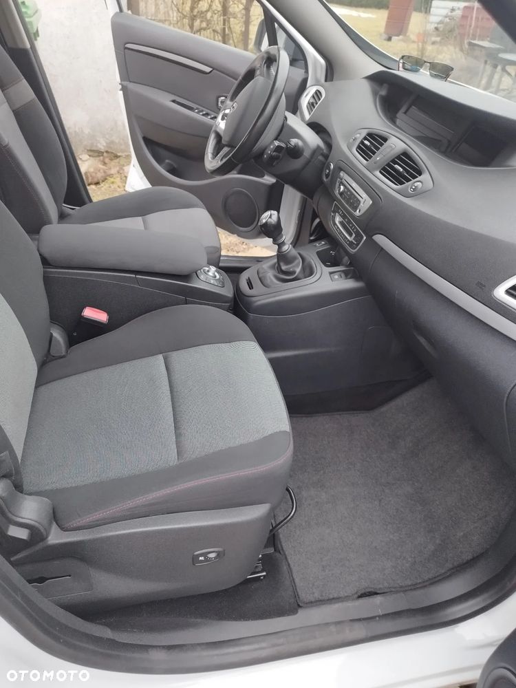 Renault Scenic ENERGY TCe 115 Expression - 13