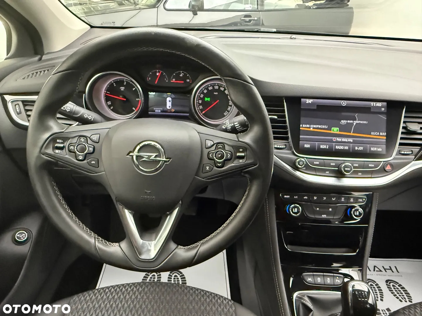 Opel Astra 1.6 D (CDTI) Start/Stop Innovation - 21