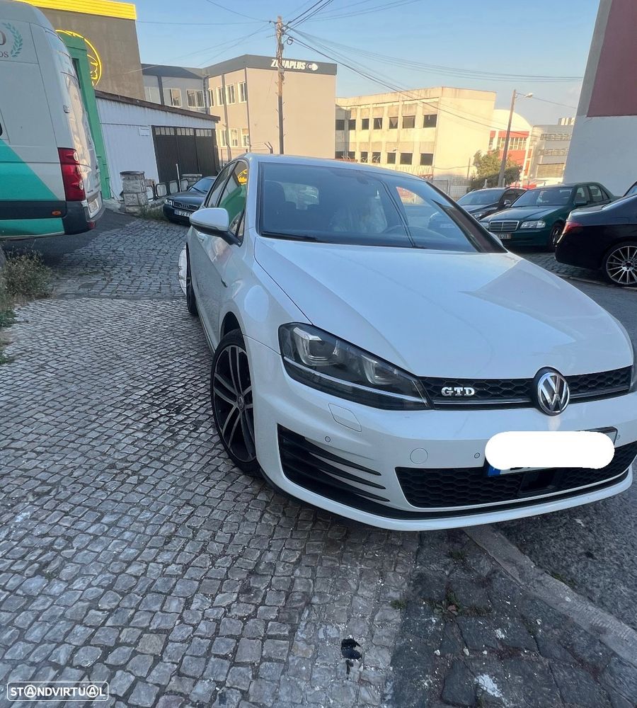 VW Golf 2.0 TDI GTD - 10