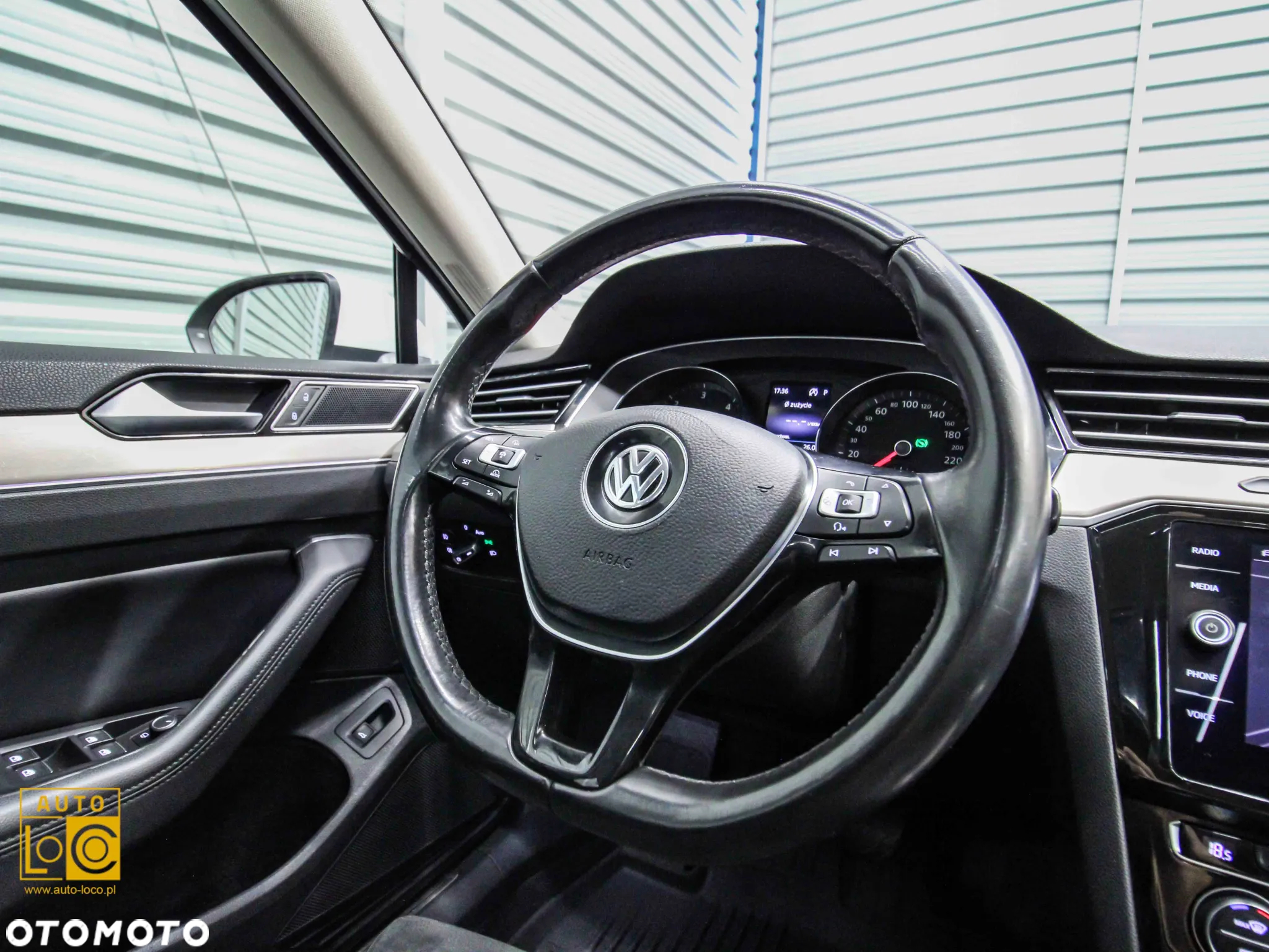 Volkswagen Passat 2.0 TDI Bi-Turbo BMT 4Mot Highline DSG - 33