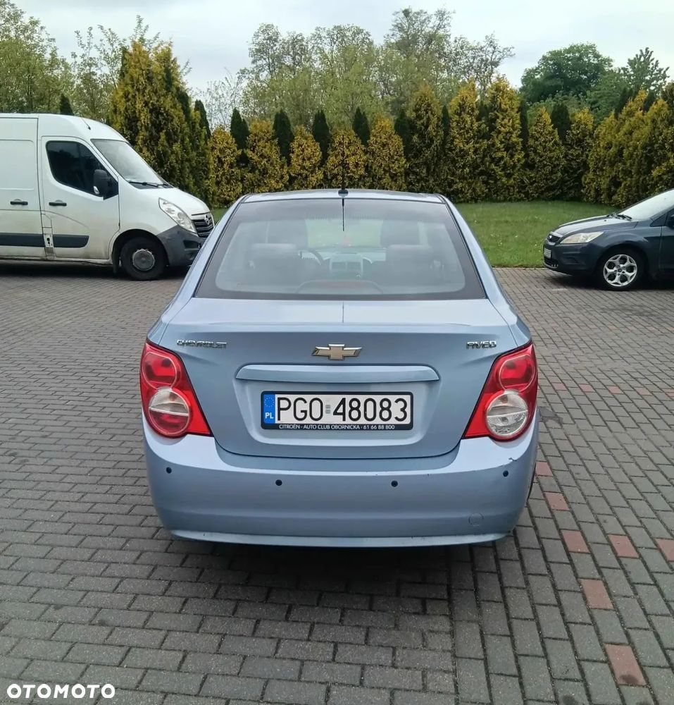 Chevrolet Aveo - 5