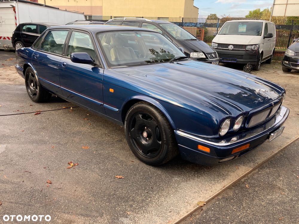 Jaguar XJR 4.0 - 11