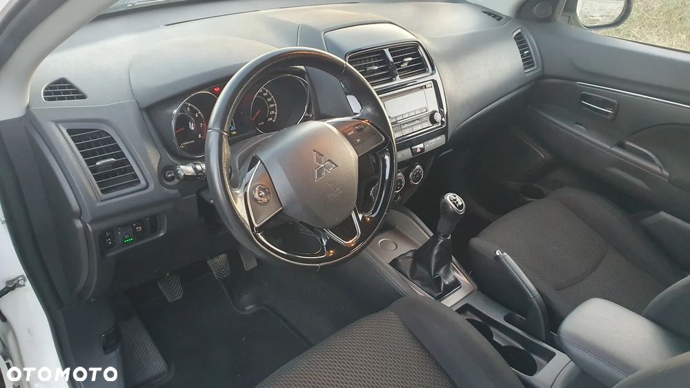 Mitsubishi ASX 1.6 Invite - 8