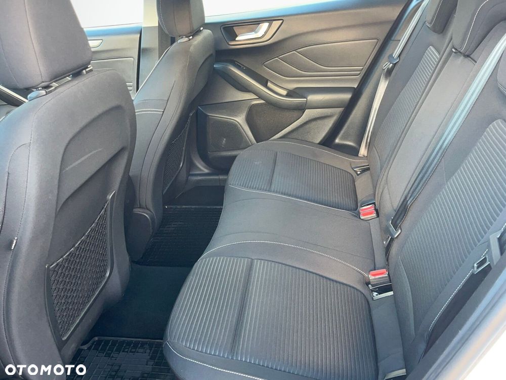 Ford Focus - 13