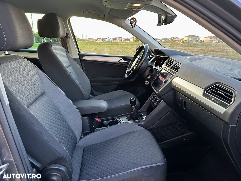 Volkswagen Tiguan 1.5 TSI ACT Comfortline - 10