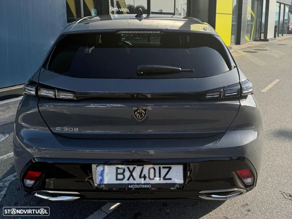 Peugeot e-308 54 kWh Allure - 5