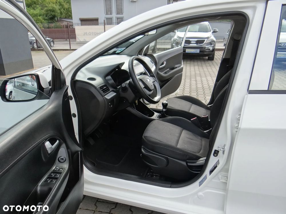 Kia Picanto 1.0 Dream Team Edition - 22