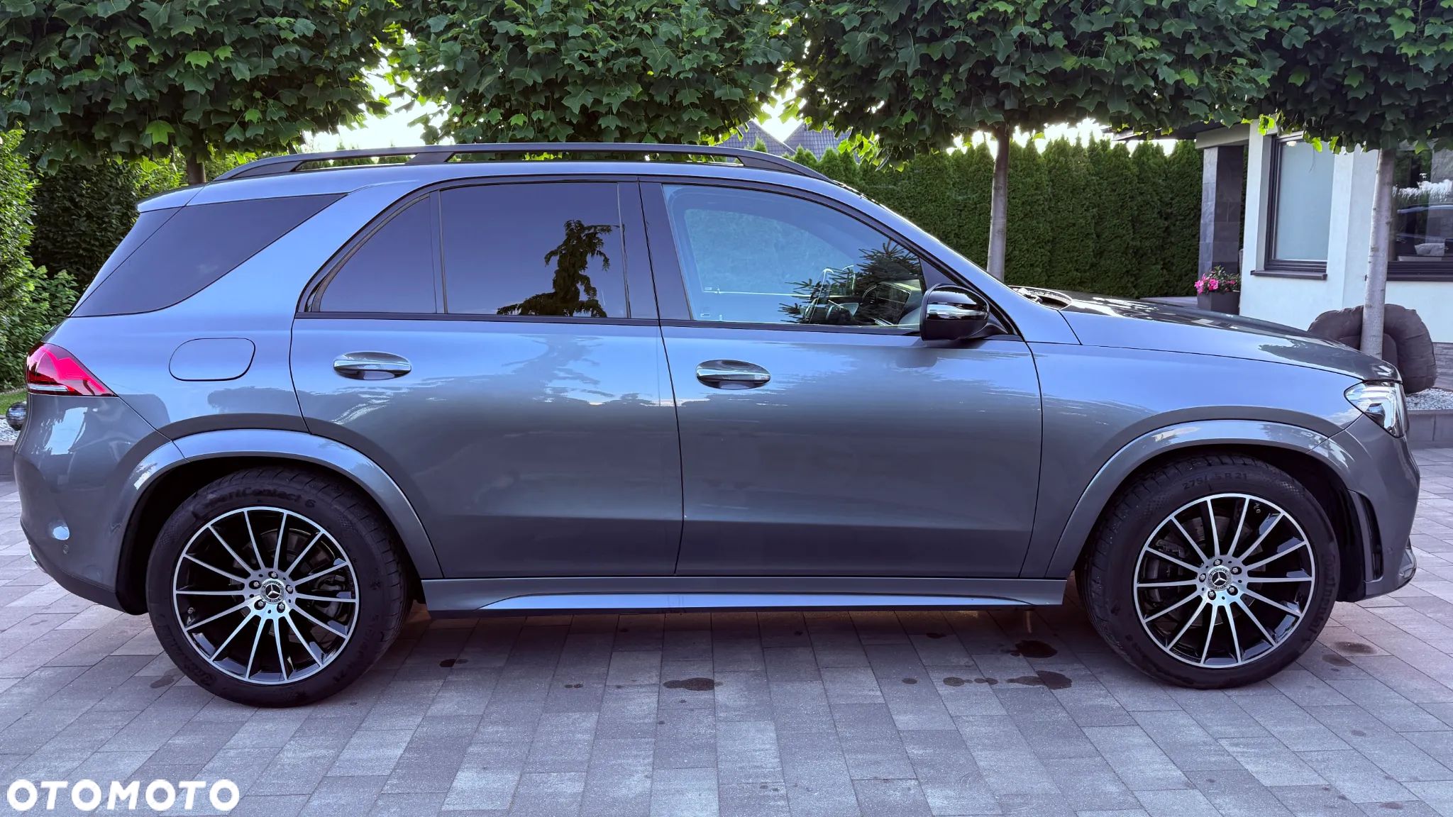 Mercedes-Benz GLE - 1