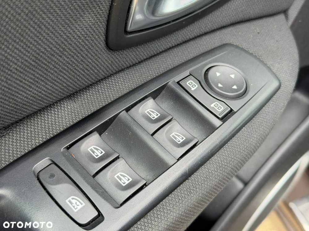 Renault Grand Scenic - 13